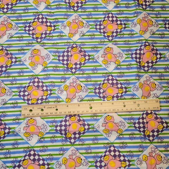 Cotton Fabric Pink Bear Print Stripes 1 Yard x 44" Quilting Sewing Retro Kids - Picture 6 of 9